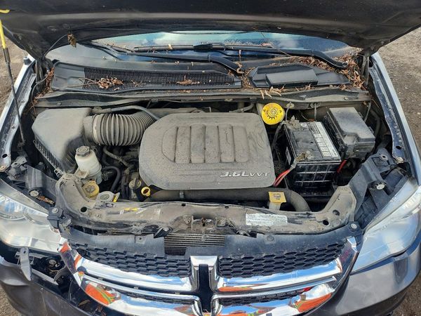 2016 DODGE GRAND CARAVAN SE