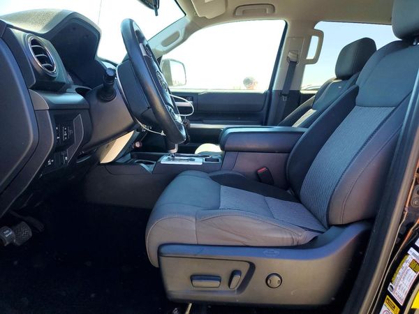 2017 TOYOTA TUNDRA SR5/TRD Pro — DENT