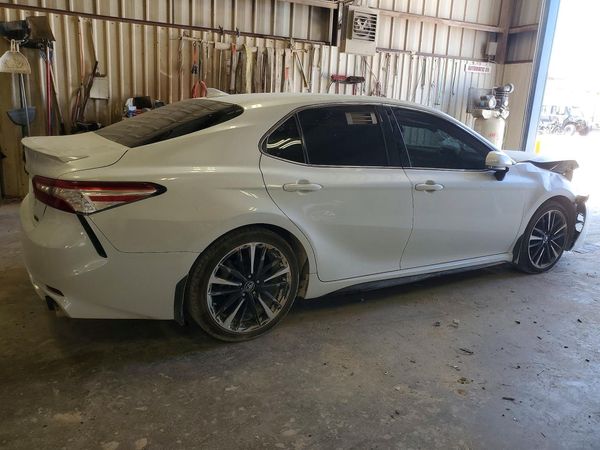 2020 TOYOTA CAMRY