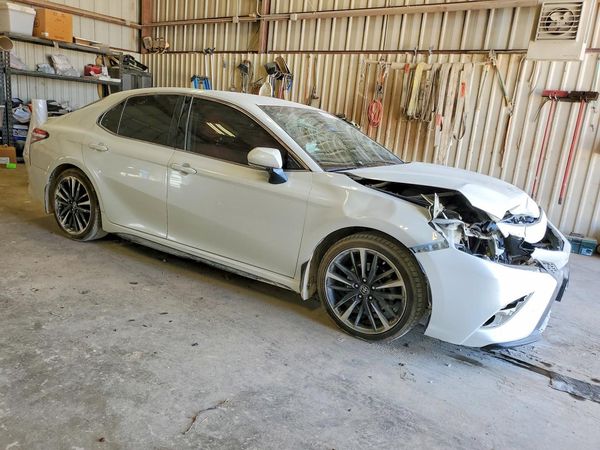 2020 TOYOTA CAMRY