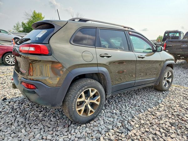 2016 JEEP CHEROKEE TRAILHAWK 4X4