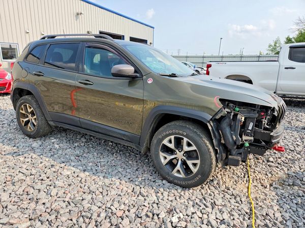 2016 JEEP CHEROKEE TRAILHAWK 4X4