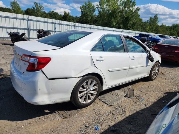 2012 TOYOTA CAMRY