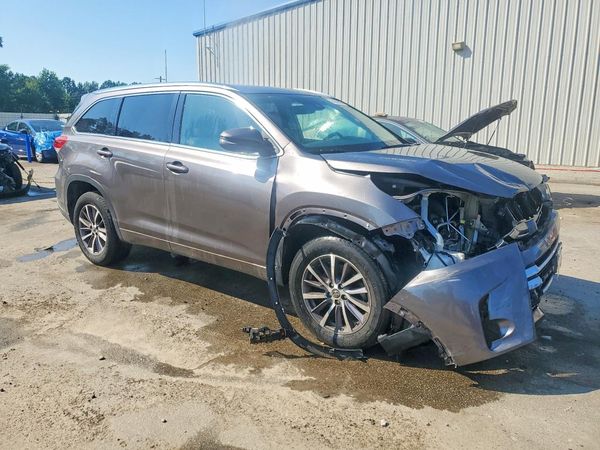 2018 TOYOTA HIGHLANDER SE/XLE
