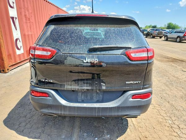 2016 JEEP CHEROKEE SPORT 4X4