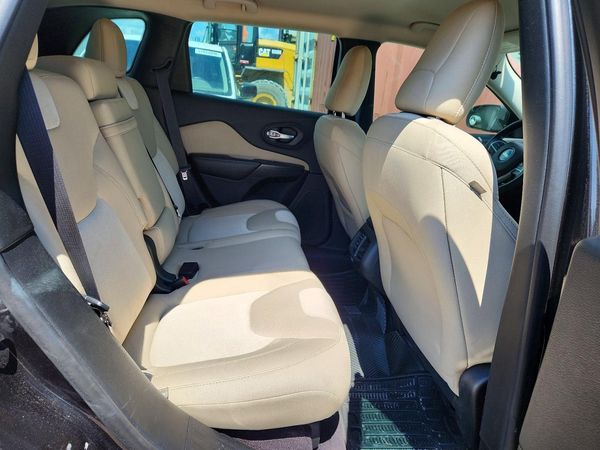 2016 JEEP CHEROKEE SPORT 4X4