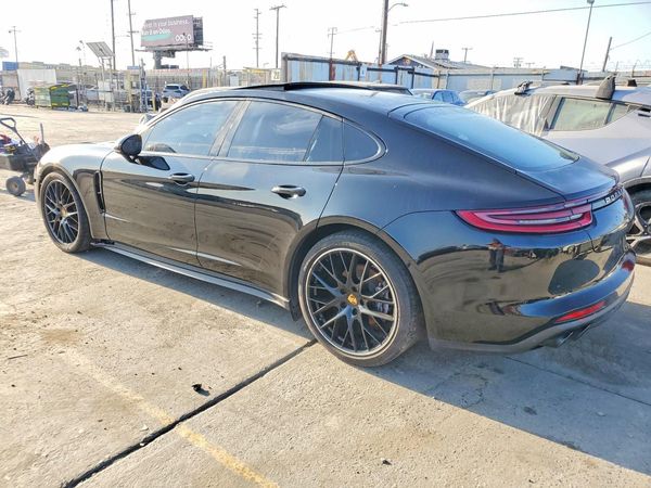 2018 PORSCHE PANAMERA Base / 4