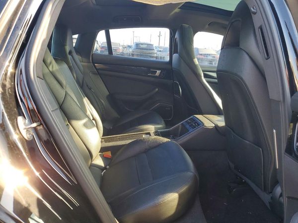 2018 PORSCHE PANAMERA Base / 4