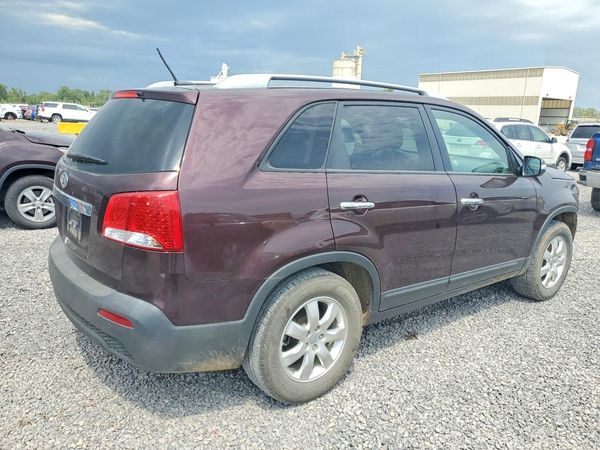 2013 KIA SORENTO Base / LX