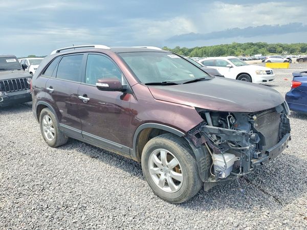 2013 KIA SORENTO Base / LX