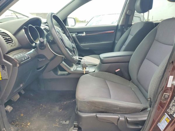 2013 KIA SORENTO Base / LX