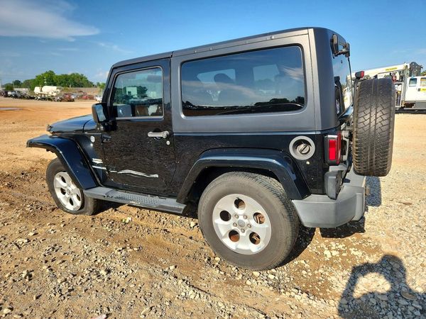 2015 JEEP WRANGLER SAHARA 4X4
