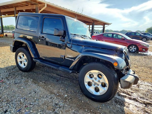 2015 JEEP WRANGLER SAHARA 4X4