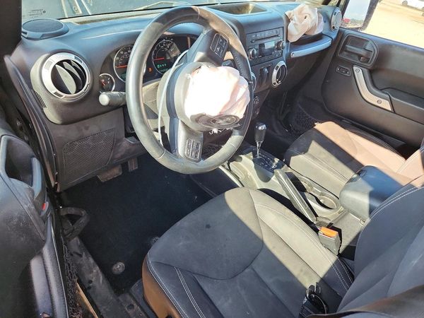 2015 JEEP WRANGLER SAHARA 4X4