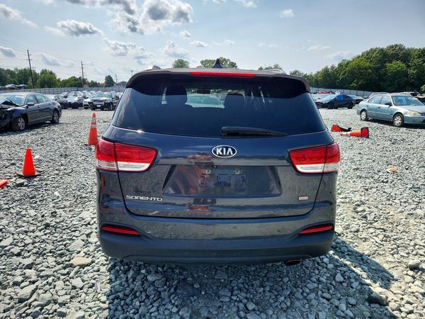 2016 KIA SORENTO
