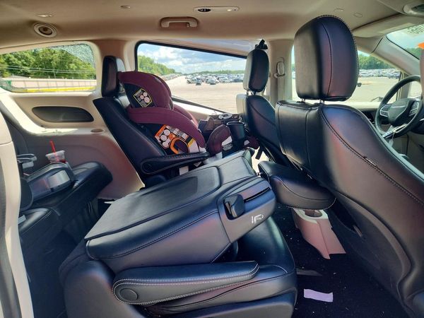 2023 CHRYSLER PACIFICA Touring L