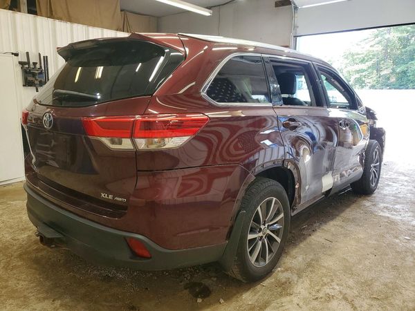2019 TOYOTA HIGHLANDER SE/XLE