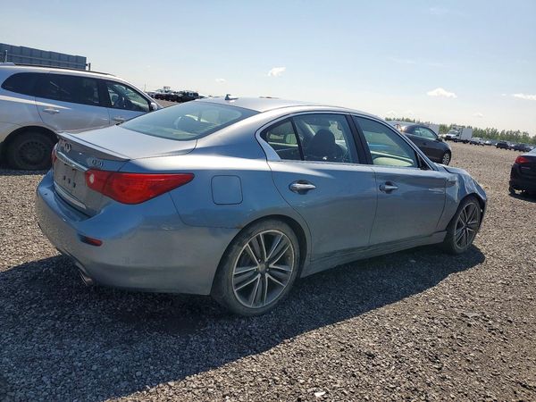 2015 INFINITI Q50