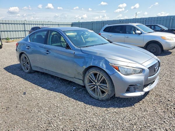 2015 INFINITI Q50
