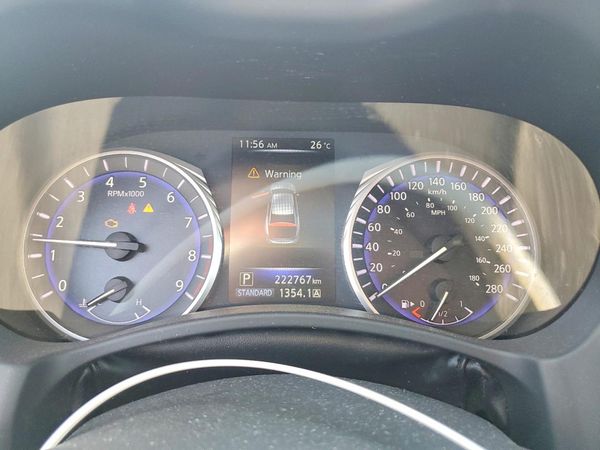 2015 INFINITI Q50