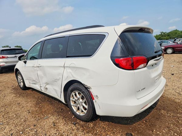 2020 CHRYSLER VOYAGER LXI