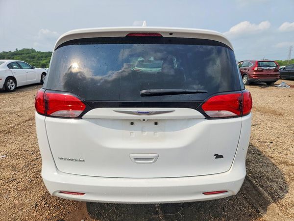 2020 CHRYSLER VOYAGER LXI