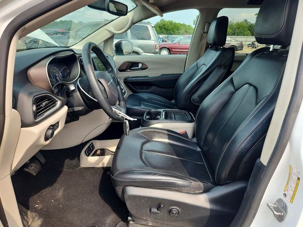2020 CHRYSLER VOYAGER LXI