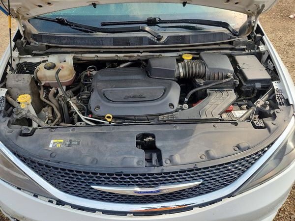 2020 CHRYSLER VOYAGER LXI
