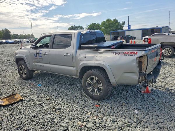 2017 TOYOTA TACOMA