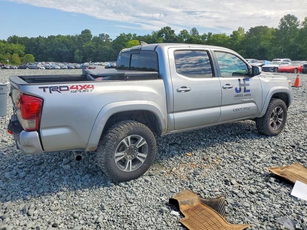 2017 TOYOTA TACOMA