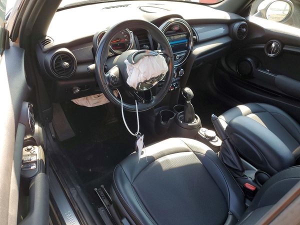 2019 MINI COOPER
