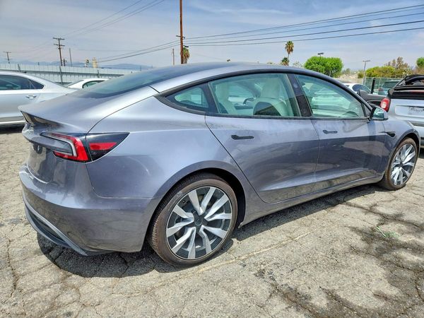 2025 TESLA MODEL 3