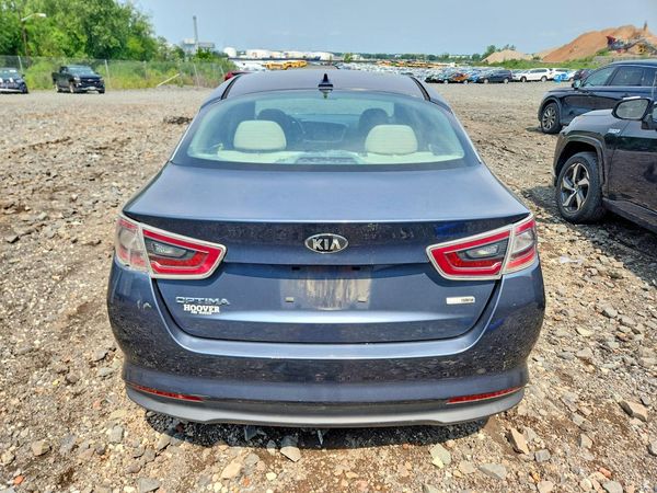 2015 KIA OPTIMA GL - Middle-low
