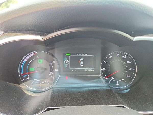 2015 KIA OPTIMA GL - Middle-low