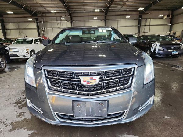 2017 CADILLAC XTS Luxury