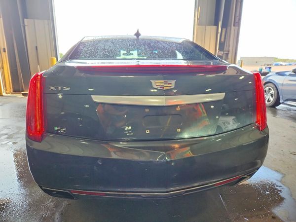 2017 CADILLAC XTS Luxury