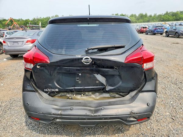2020 NISSAN KICKS