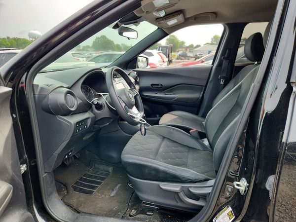 2020 NISSAN KICKS
