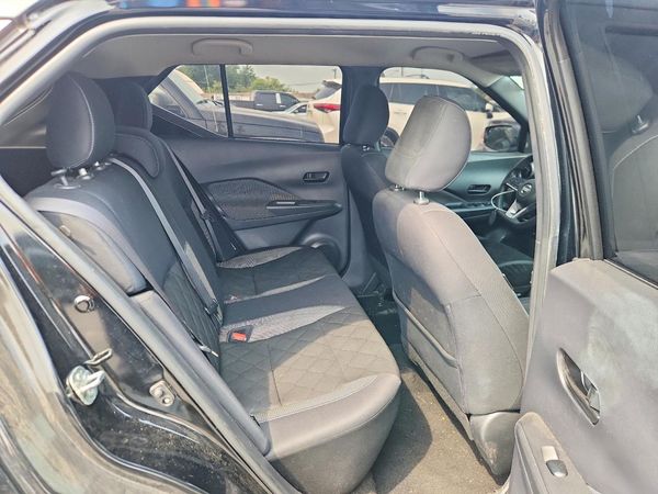 2020 NISSAN KICKS