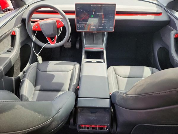 2026 TESLA MODEL Y