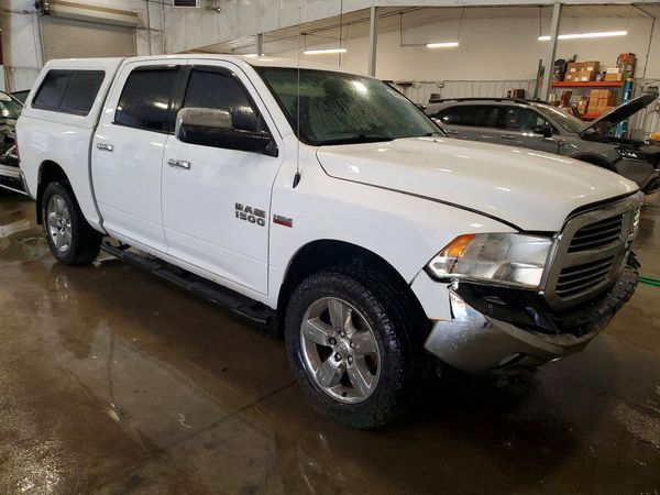 2014 RAM 1500 SLT