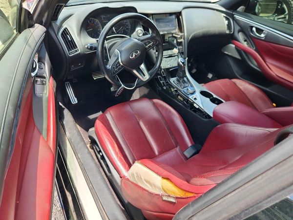 2017 INFINITI Q60