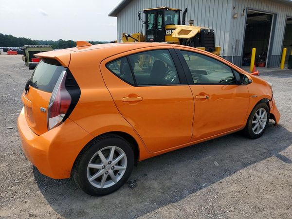 2015 TOYOTA PRIUS