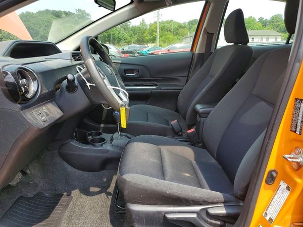 2015 TOYOTA PRIUS