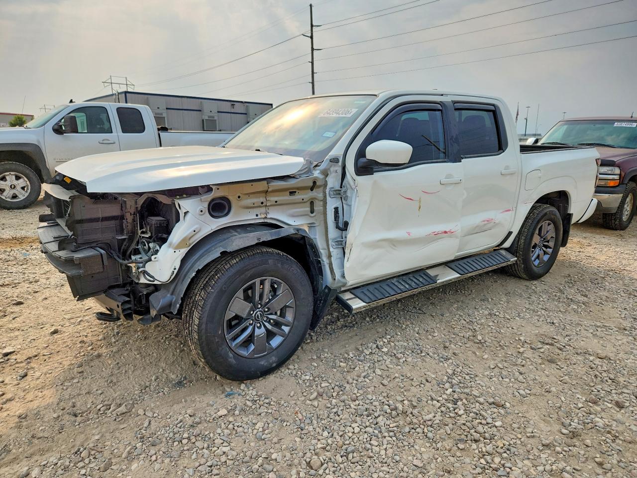 2025 NISSAN FRONTIER