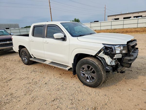 2025 NISSAN FRONTIER
