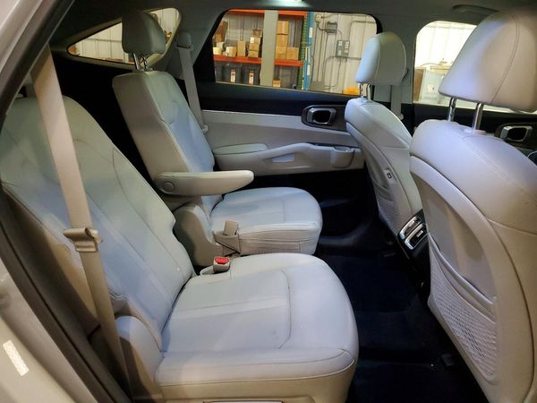 2023 KIA SORENTO EX