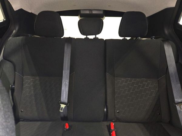 2025 NISSAN KICKS PLAY