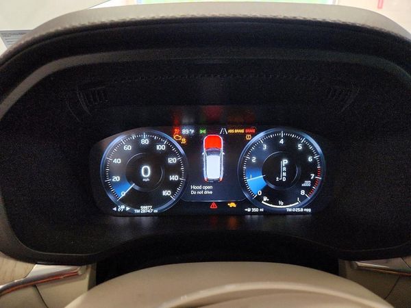 2021 VOLVO XC60 Inscription