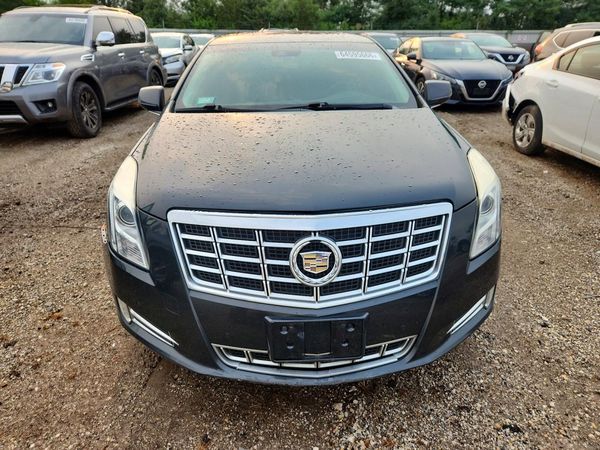 2013 CADILLAC XTS Luxury